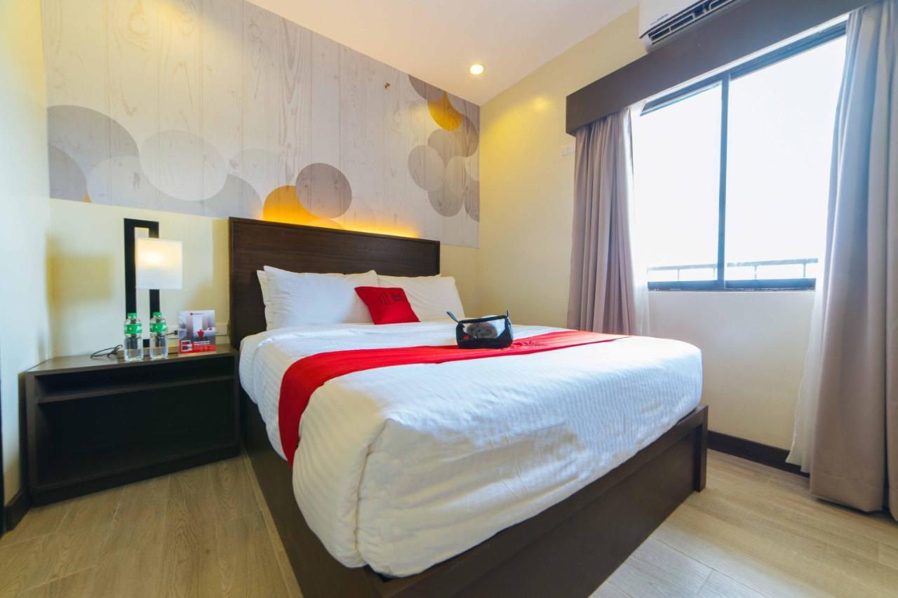 Отель Reddoorz Premium @ Sta Rosa Tagaytay Road Silang Экстерьер фото