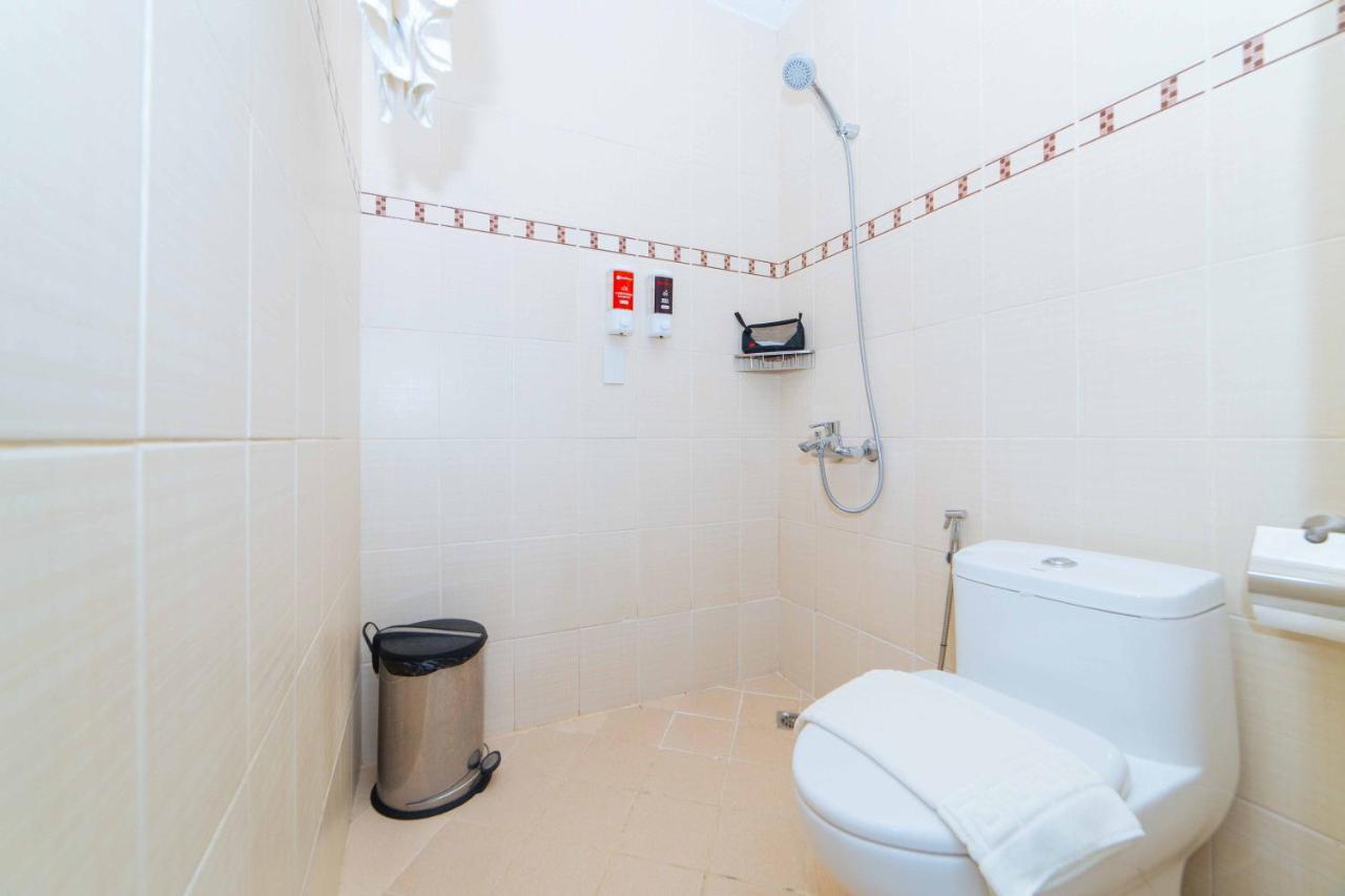 Отель Reddoorz Premium @ Sta Rosa Tagaytay Road Silang Экстерьер фото
